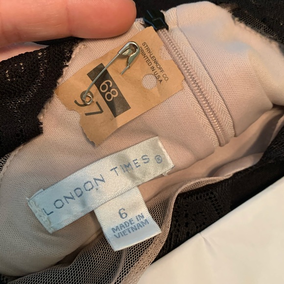 London times black dress with lace shoulders - Picture 5 of 5